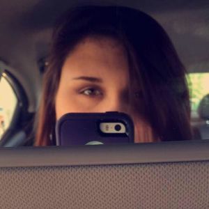 Meet your Posher, Abby